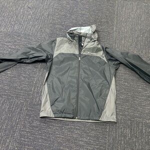 Columbia Men's Two-Tone Gray Windbreaker